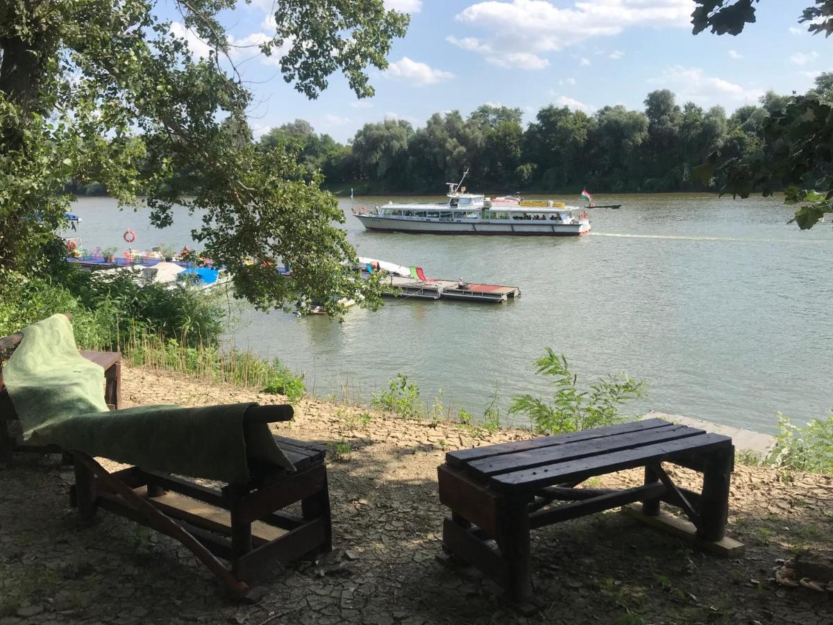 Hotel Tisza-Beach Wild Camping 5 à Szeged Extérieur photo